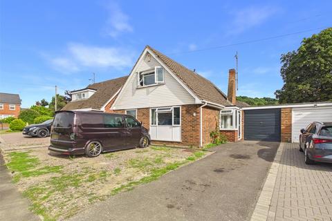 3 bed property, in St. Barnabas Close, £375,000