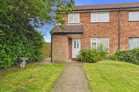 3 bed property, in Danforth Close, £325,000