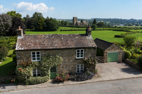 3 bed property, in Fell Cottage, £535,000