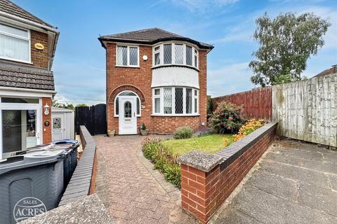 3 bed property, in Hilliards Croft., £315,000
