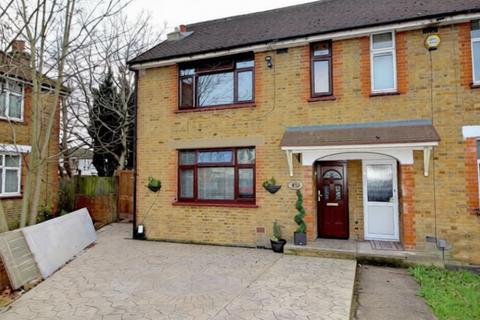 6 bed property, in 24 Montagu Crescent, £500,000