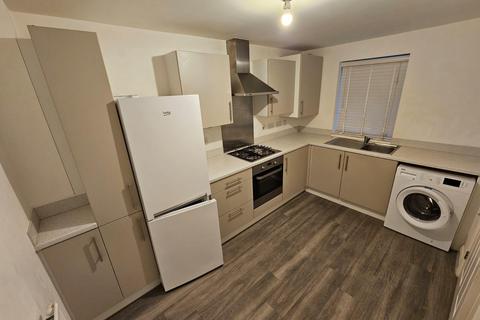 4 bed property, in Winchester Street, £15,000