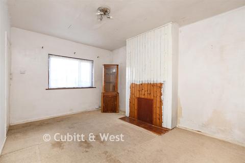 3 bed property, in Francis Road, £400,000