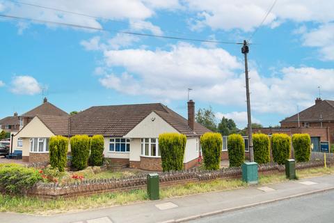 2 bed property, in The Pyghtle, £249,995
