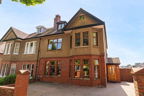 6 bed property, in Edward Vii Avenue, £600,000
