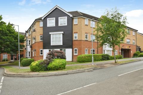 2 bed property, in Plomer Avenue, £220,000
