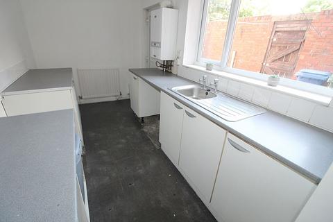 2 bed property, in Kimberley Street, £57,000