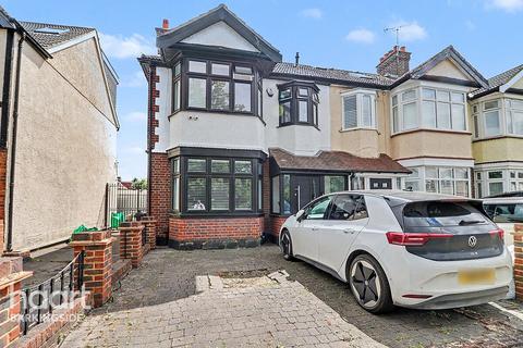 3 bed property, in Aldborough Road North, £550,000