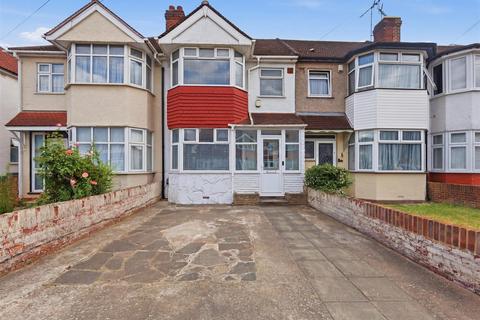 3 bed property, in Marrilyne Avenue, £465,000