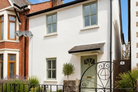 2 bed property, in Romilly Road, £375,000