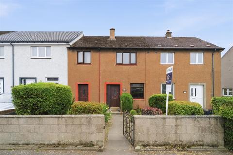 3 bed property, in Fintry Drive, £105,000