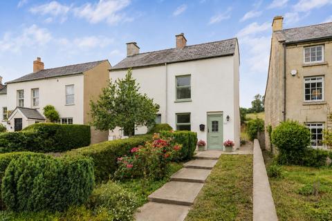 2 bed property, in Windsor Villas, £279,950