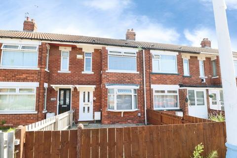 2 bed property, in Danube Road, £118,500