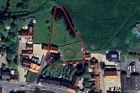 Studio, in Main Road, £250,000