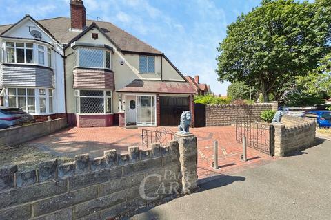 3 bed property, in Wellesbourne Road, £350,000