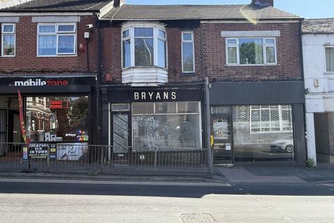 1 bed property, in Liverpool Road, £150,000