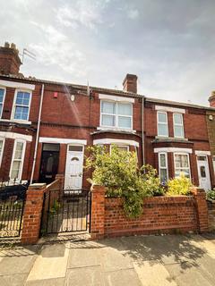 2 bed property, in Jubilee Road, £99,500