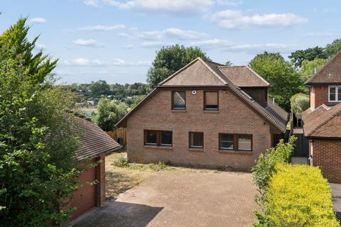 5 bed property, in Bottrells Lane, £1,225,000