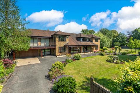 5 bed property, in West Drive, £1,300,000