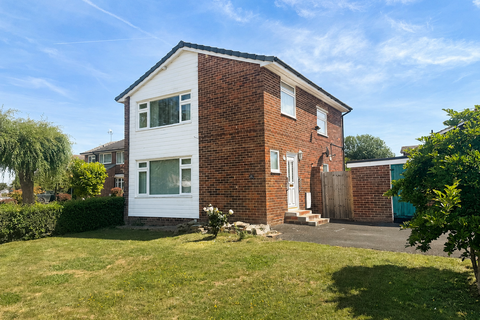 3 bed property, in Staplehurst, £445,000