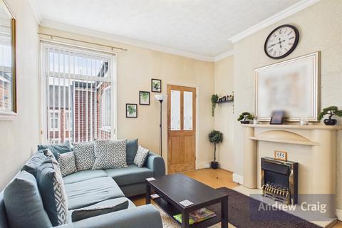 3 bed property, in Burnham Street, £79,995