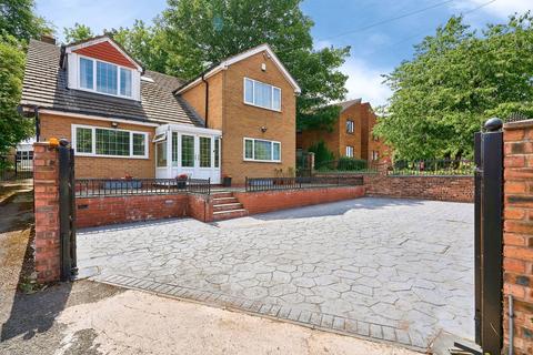 6 bed property, in Parkfield Road, £425,000
