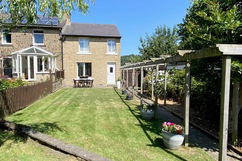 3 bed property, in Darbyfields, £215,000