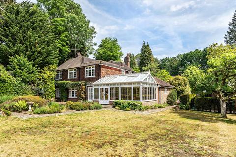 4 bed property, in Woking, £1,700,000