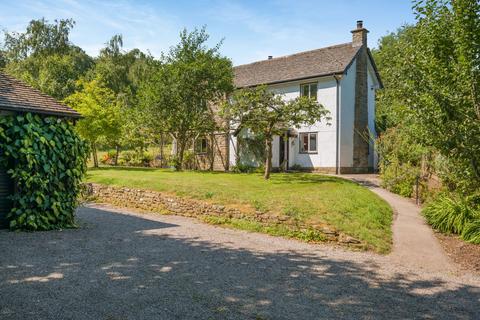 4 bed property, in Joyford, £740,000