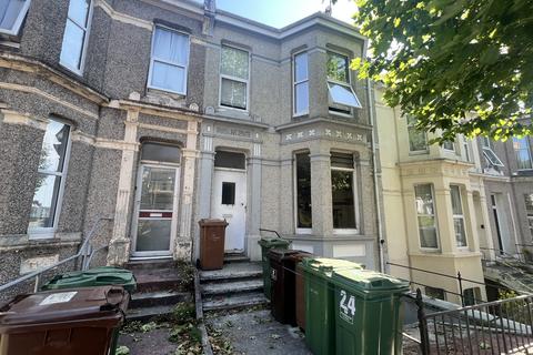 1 bed property, in Ground Floor Flat 24 Greenbank Avenue, £55,000