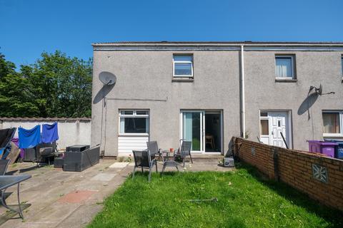 3 bed property, in Pladda Crescent, £105,000