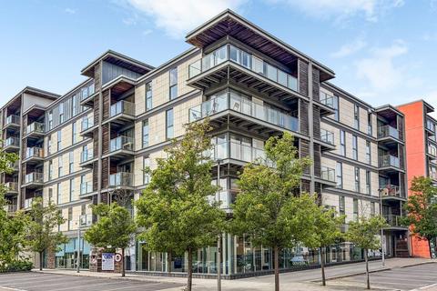1 bed property, in Merrivale Mews, £150,000