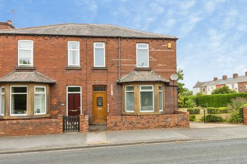 3 bed property, in Denby Dale Road, £325,000