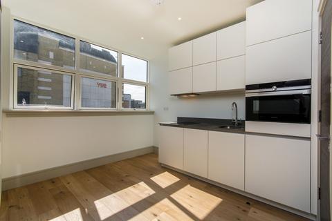 Studio, in Crown Hill, £115,000