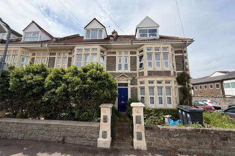 5 bed property, in Oldbury Court Road, £295,000