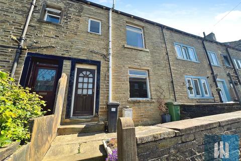 1 bed property, in Blackmoorfoot Road, £70,000