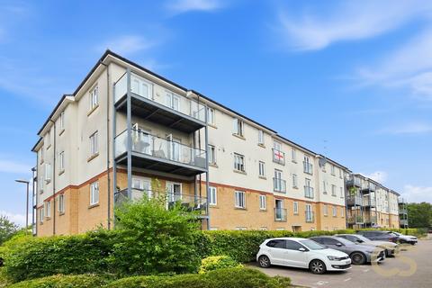 2 bed property, in Sorbus Road, £280,000