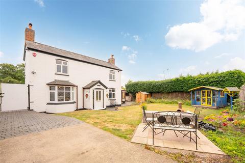 4 bed property, in Birmingham Road, £550,000