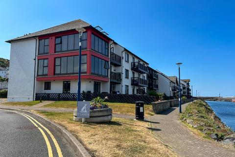 2 bed property, in Y Lanfa, £239,000