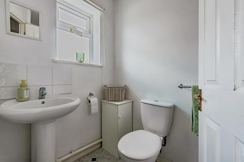 3 bed property, in The Meadow, £485,000