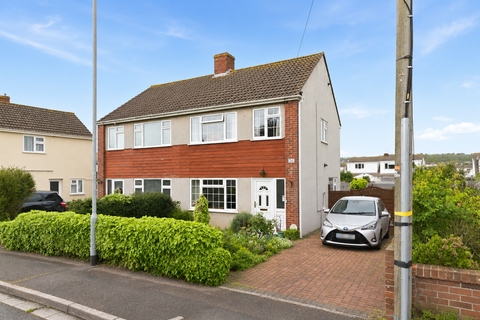 3 bed property, in No Chain - Corondale Road, £260,000