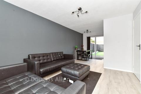 3 bed property, in Hookstone Way, £385,000
