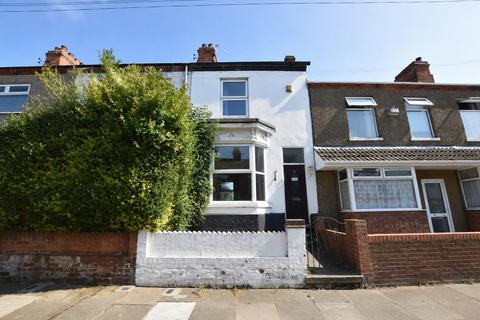 3 bed property, in College Street, £110,000