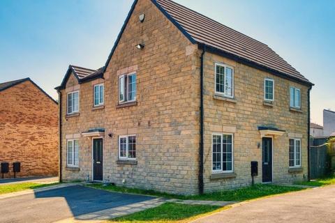 3 bed property, in Beech Way, £290,000