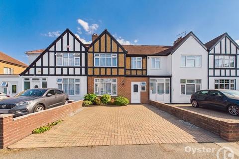 3 bed property, in Talbot Road, £600,000