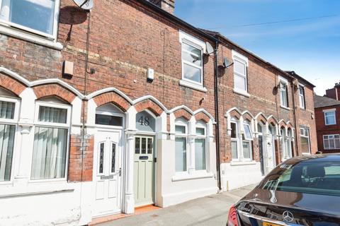 2 bed property, in Fenpark Road, £130,000