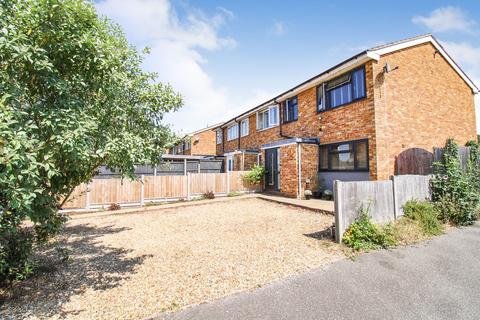 3 bed property, in Spencer Road, £350,000