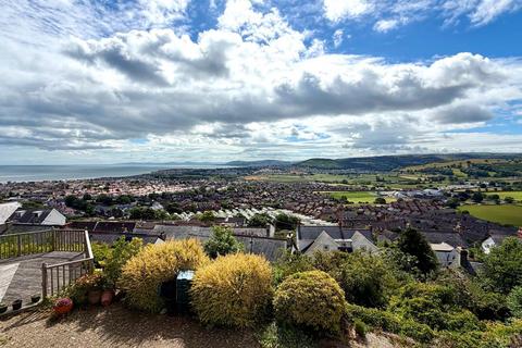 3 bed property, in Pendre Road, £395,000