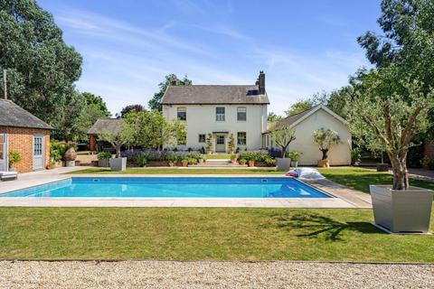 5 bed property, in Lower Somersham, £2,250,000
