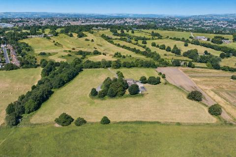7 bed property, in Priesthorpe Lane, £1,650,000